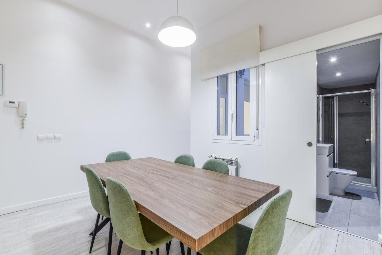 Amplio Apartamento En Malasana Para 6 Personas Apartman Madrid Kültér fotó