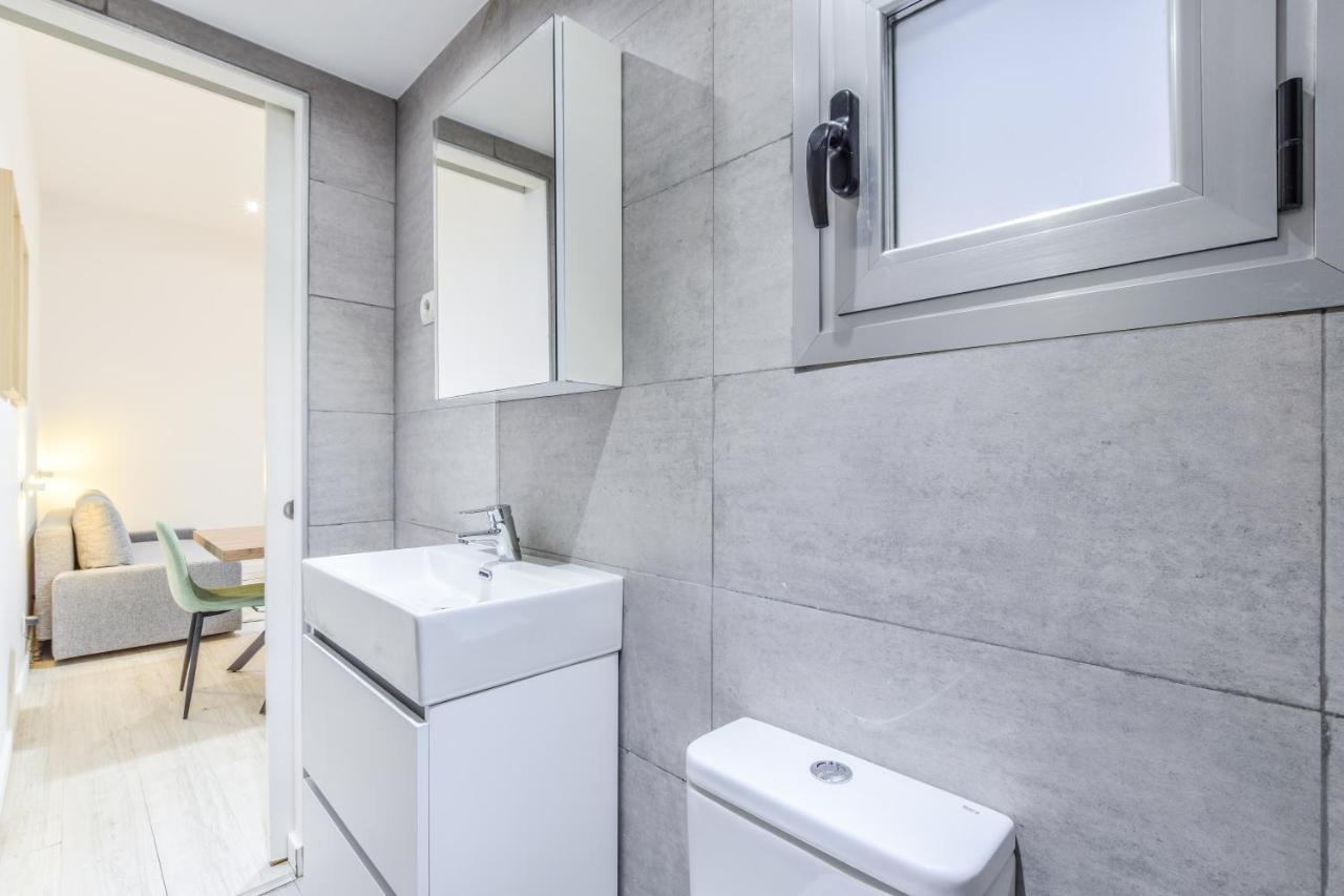 Amplio Apartamento En Malasana Para 6 Personas Apartman Madrid Kültér fotó